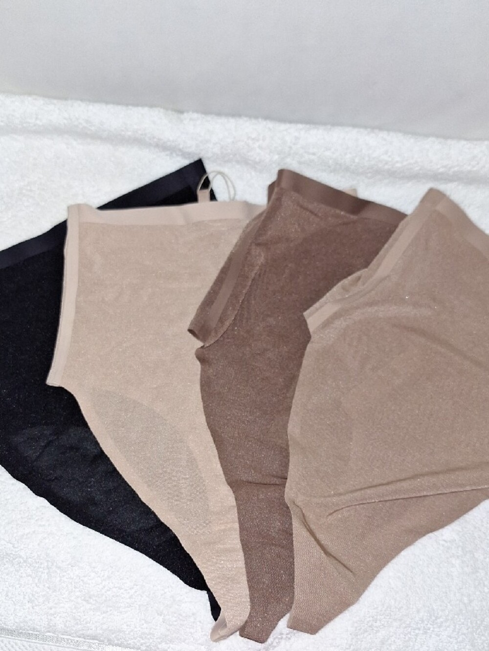 SKIMS High Waisted Thong Shapewear Panty Bundle in Black and Neutral Browns - M
